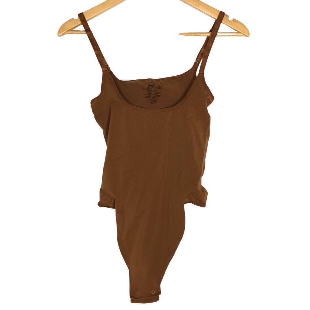 SKIMS Fits Everybody Cami Bodysuit Scoop Neck Seamless in Bronze Brown Size 4XL